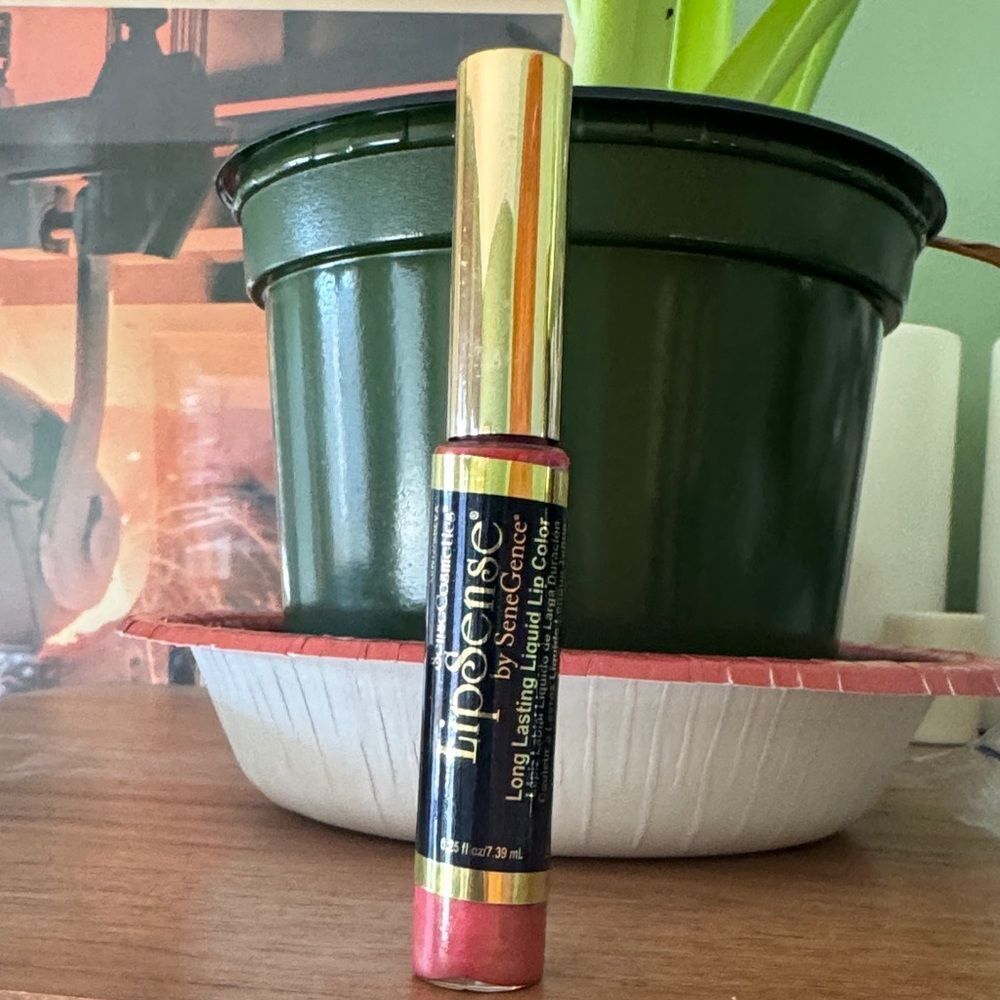 LipSense Bold Pink Liquid Lip Color
